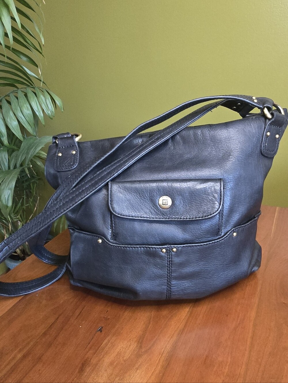 Stone Mountain Black Leather Crossbody Shoulder Bag